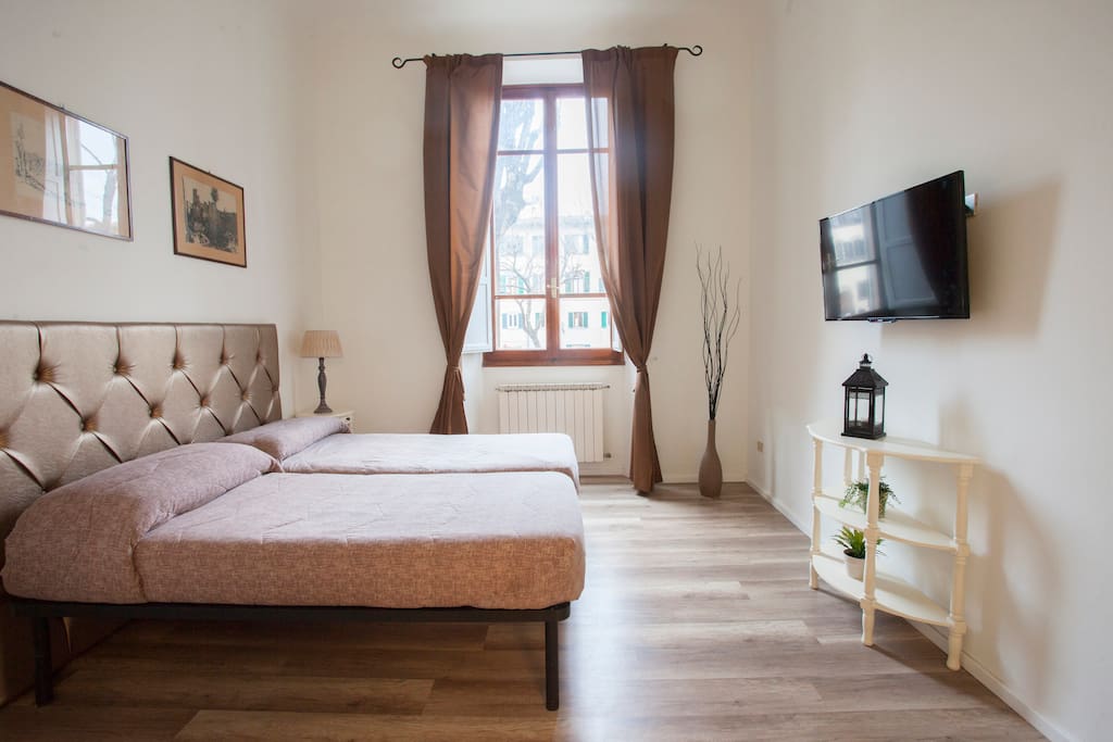 DOUBLE BEDROOM