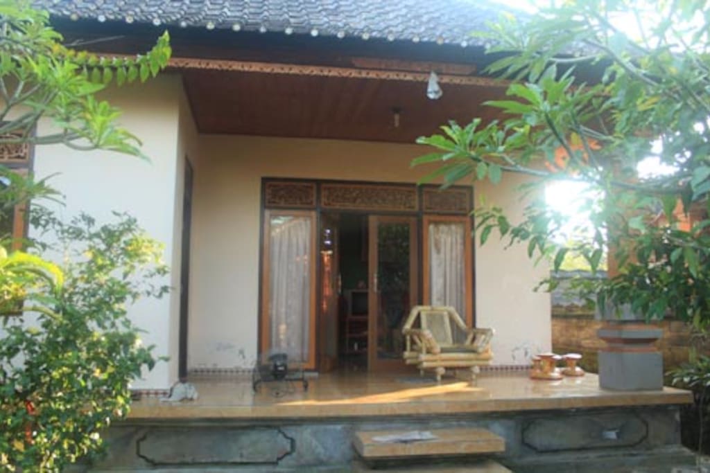  Rumah di Pedesaan Houses for Rent in Banjarangkan Bali 