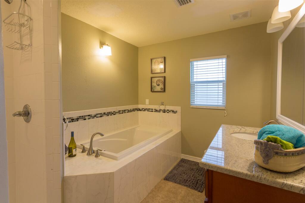 master bath, with garden tub & separate shower