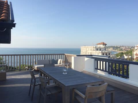 Surf Guethary · Stylish sea view apartment