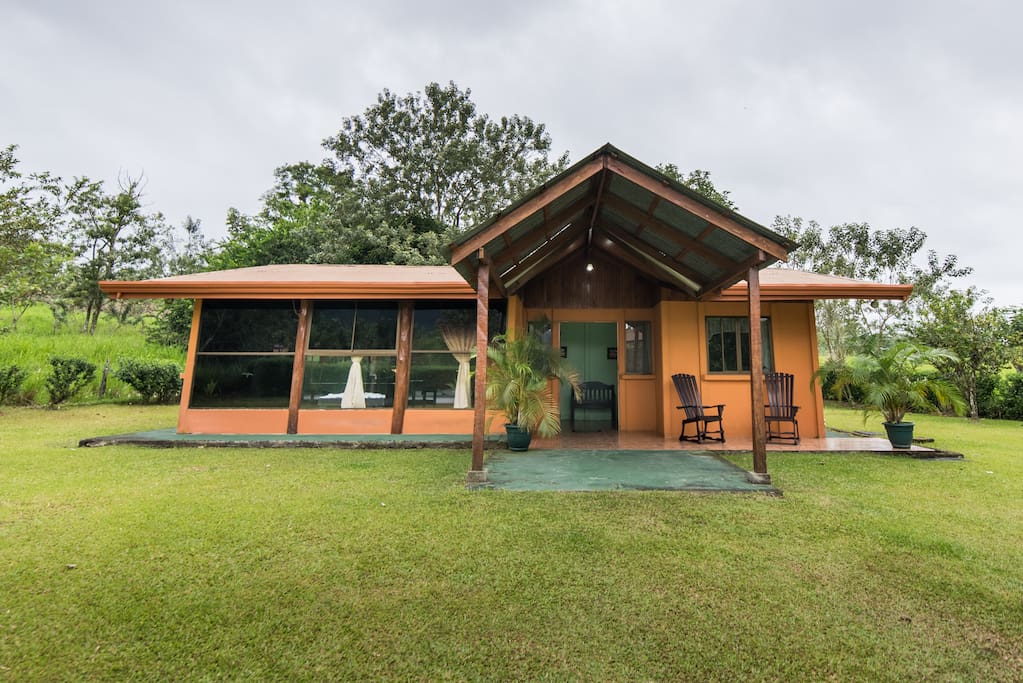 Front view, great green areas to play with your kids and enjoy the amazing view to Arenal Volcano
