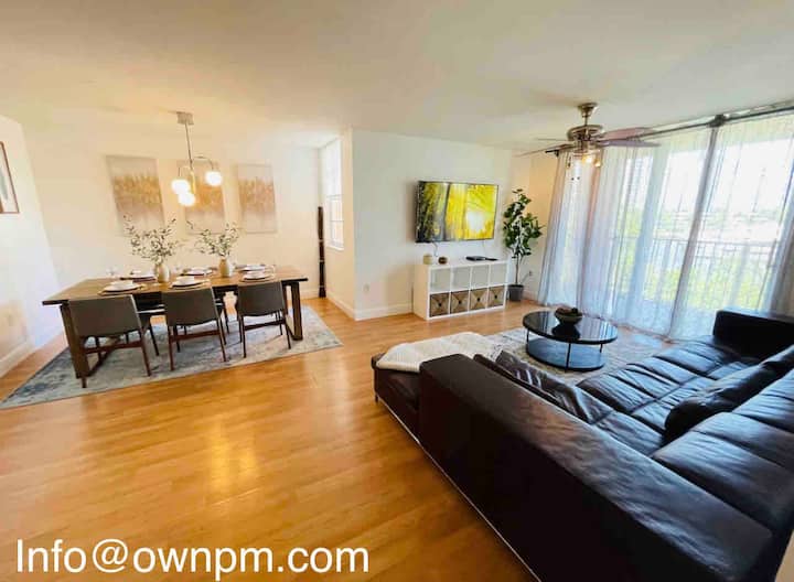 🔝Lovely  2b/2b With Amazing Views (Wifi-parking) - Aventura, FL