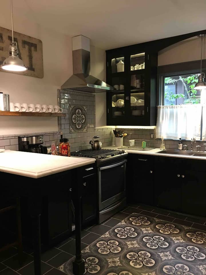 Spacious South Wedge Full House Hamilton House Houses for Rent in