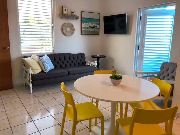 2br Waves Apt In The ♥ Of Ocean Park W/ Parking - San Juan