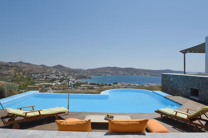 Seaview Villa Loukoumi & private pool, 4 bedrooms