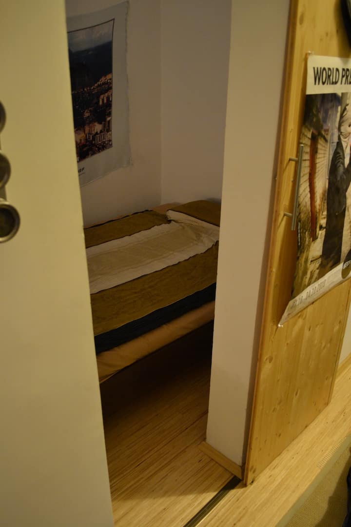 Acogedor salón para dormir (tamaño de la cama: 140X200)