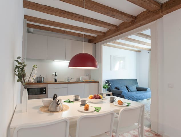 Central Azulete gallery image 3