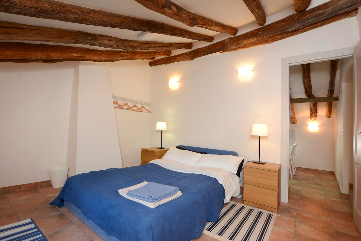 Საძინებელი 1