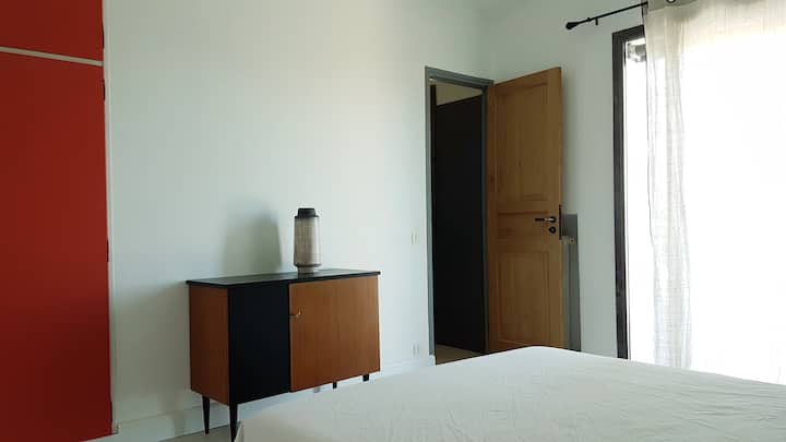 غرفة النوم 2