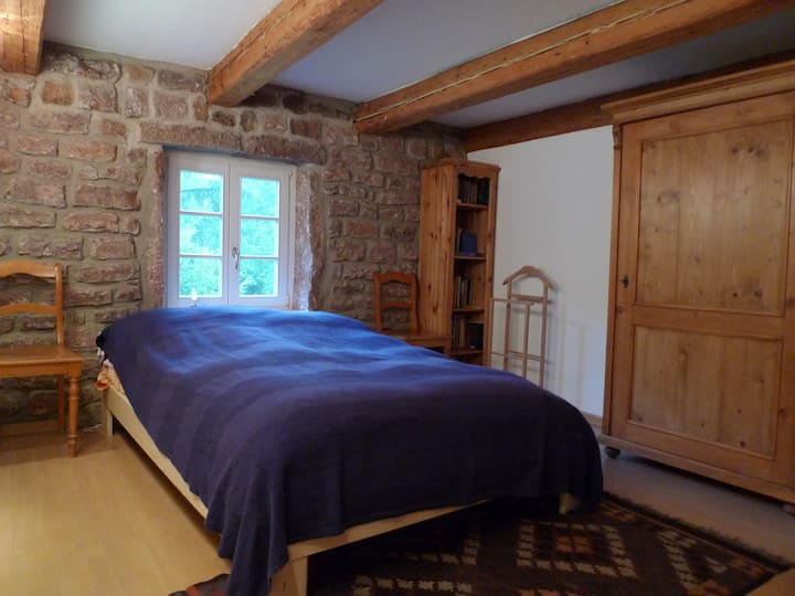 房间2 ，床140x200