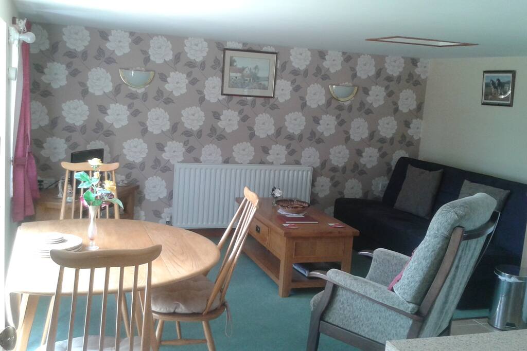 Lounge-diner area