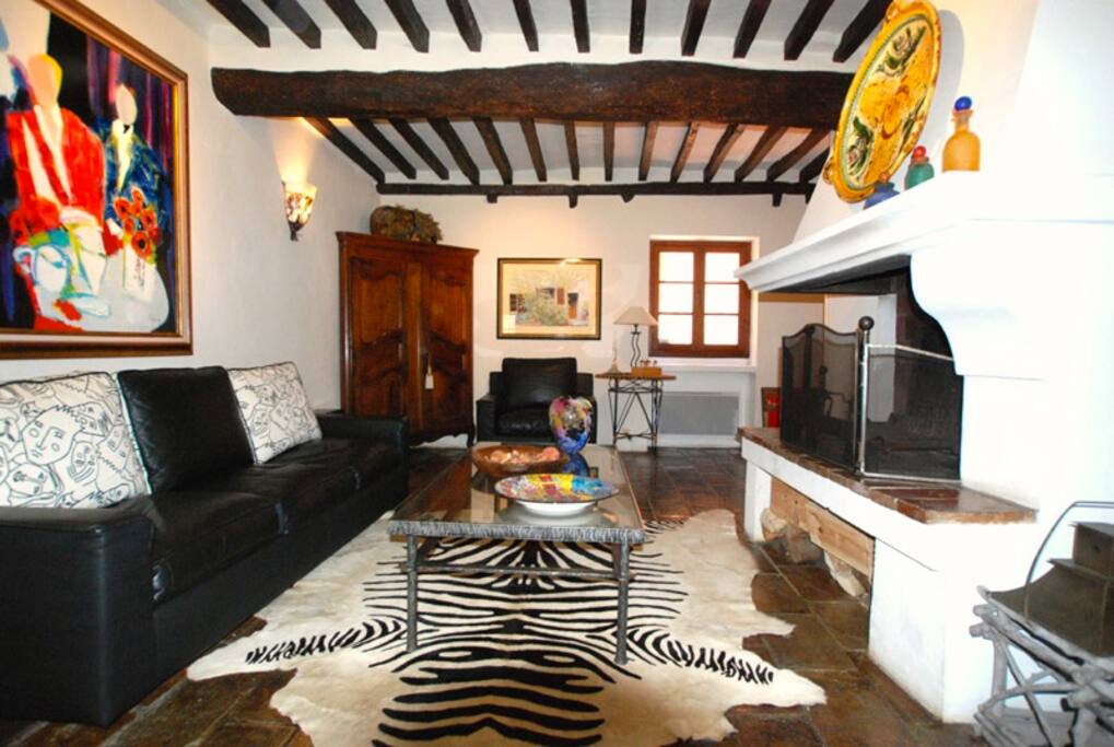 Lower sitting room