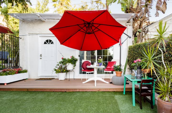 Gallery House Under The Palm Tree Guest Suites For Rent In Los Angeles California United States