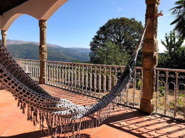 A haven of comfort and art in the midst of nature.