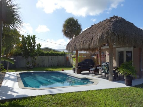 Successful Airbnb property: TROPICAL OASIS in THE COVE in Deerfield Beach