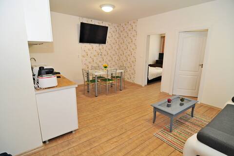 7 Apartment 7 Central
