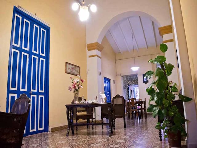Hostal Las Tradiciones Hab II
