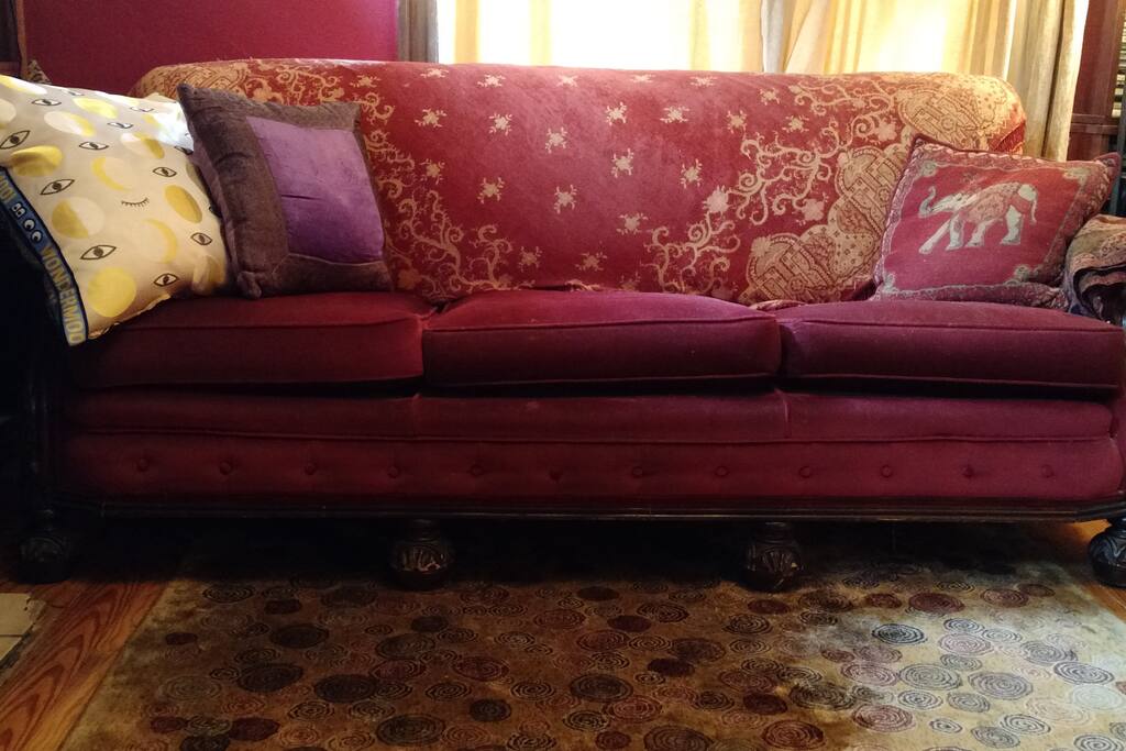 The sofa !