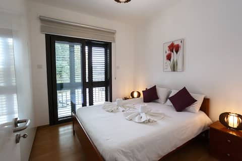 Kato Paphos 2 B/R maisonette close to the beach