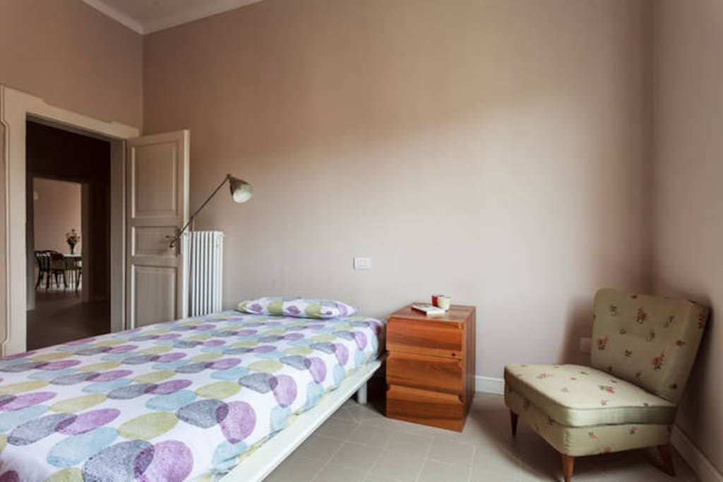 your bedroom (bed size: 120x200 cm)