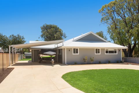 Sea Breeze - Beachside Family Haven