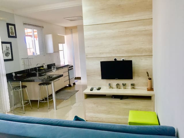 Entire home with 2 bedrooms in Balneário Camboriú - Adorável apartamento perto de tudo