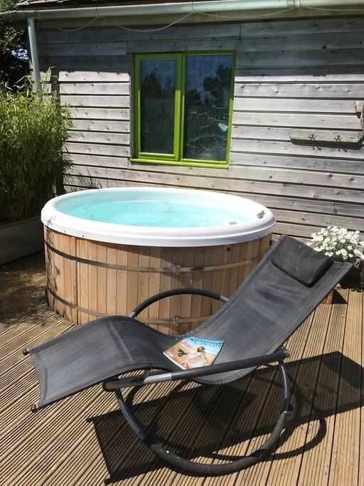 Hot tub.