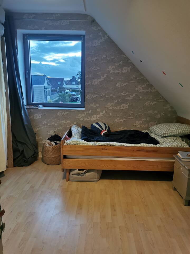 Спалня 4
1 единично легло 