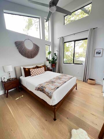 Sunny Eastside Bungalow | Close to Formula 1 gallery image 3