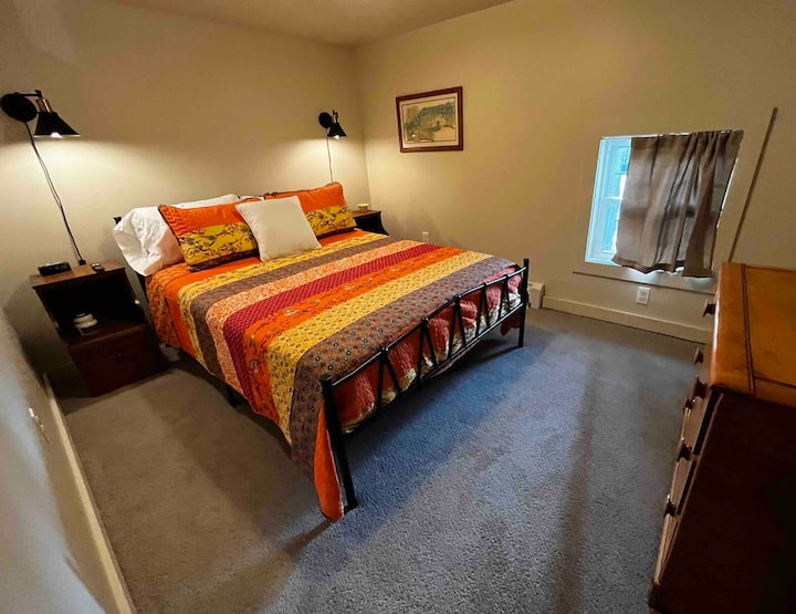 chumba cha kulala cha kusini sakafu ya 2