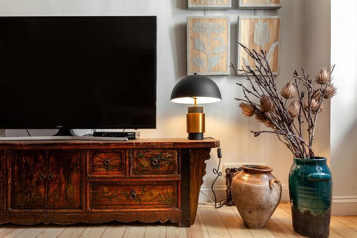 Urban Bridge Loft – 3BR – 2BA – Galata gallery image 5