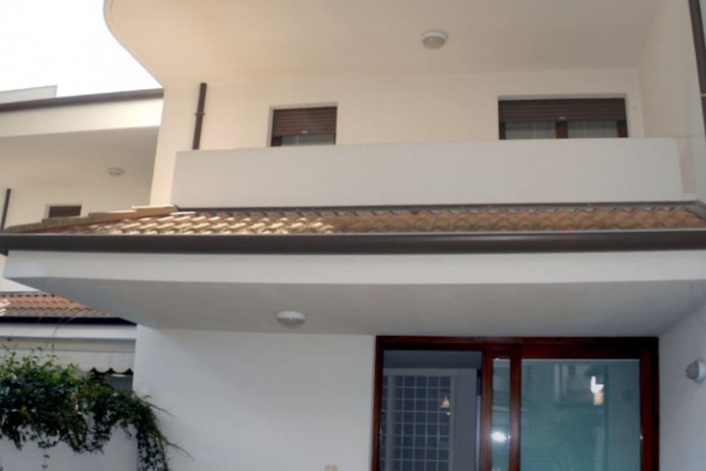 Esterno | Exterior