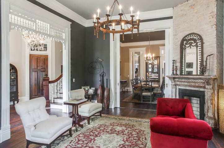 The Waverly – Less than 2mi from Downtown gallery image 3