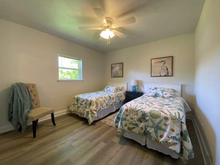 Roomy Twin bedroom