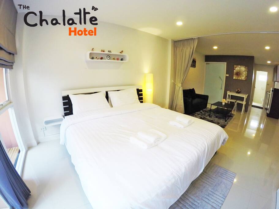 Studio room and King-Size bed