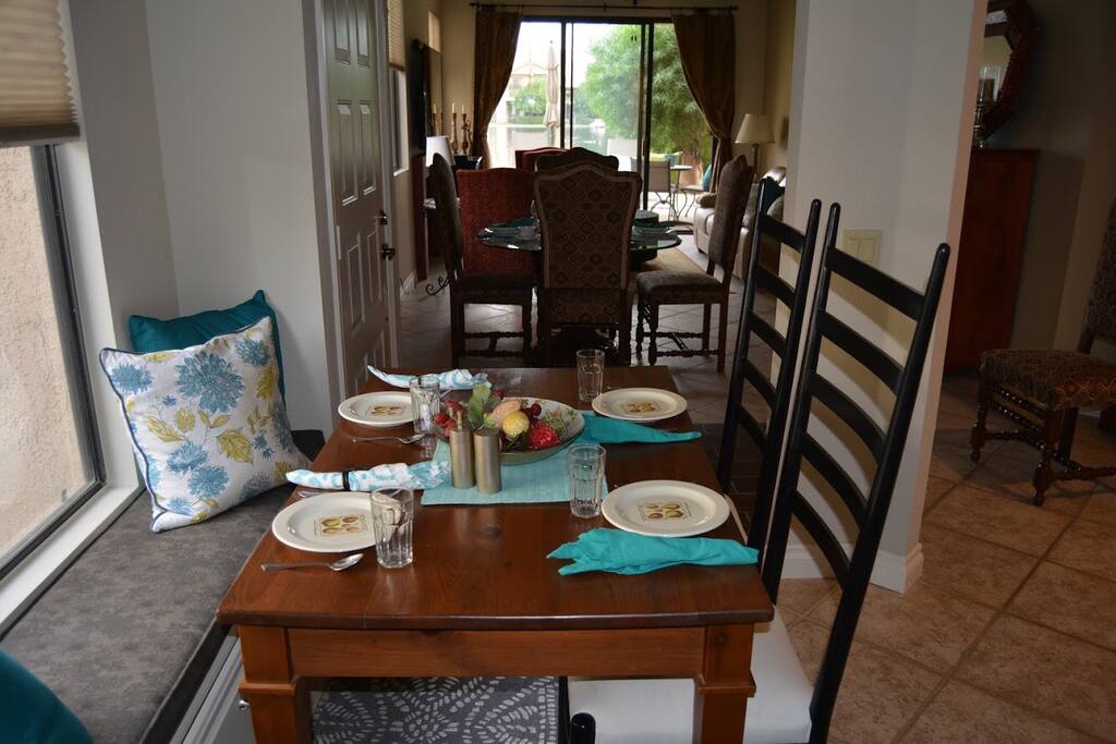 Breakfast area