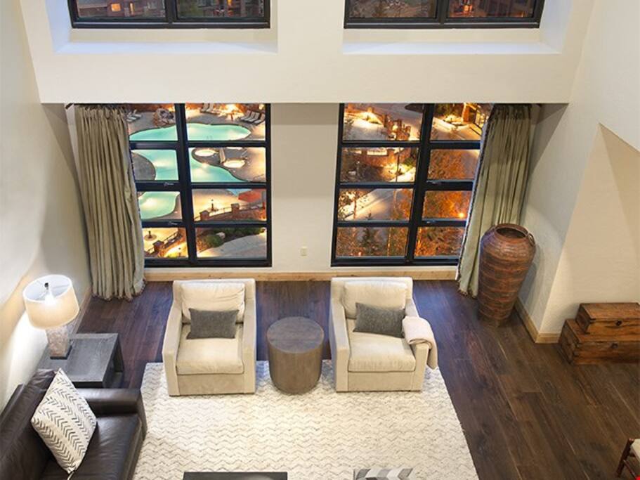 Penthouse living room decor may vary per unit.