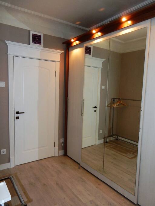 A big mirror with lighting