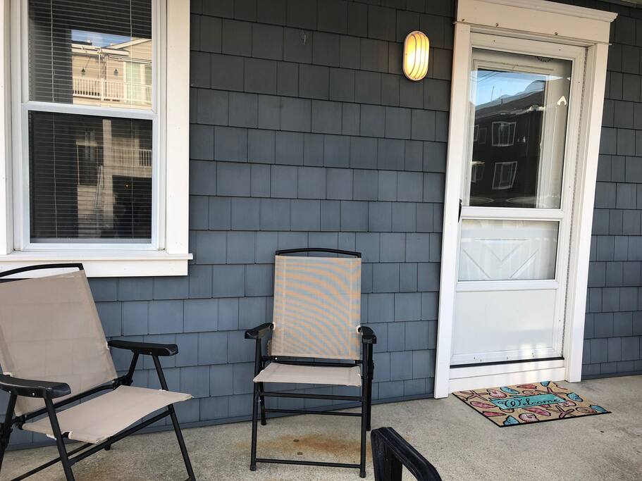 Front Porch & Enterance
