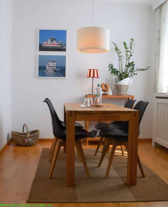 Wohn-/Esszimmer