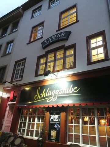 Super central old town studio