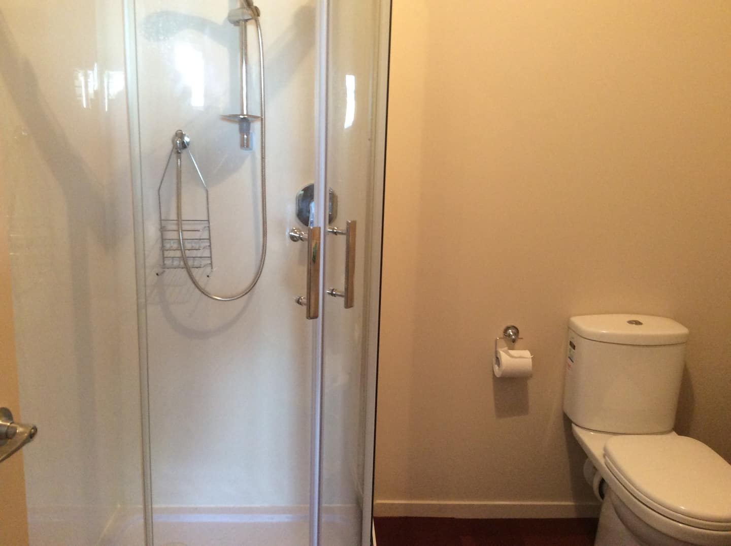 Gateway To The Far North Unit 
One Queen Bed Only. 3