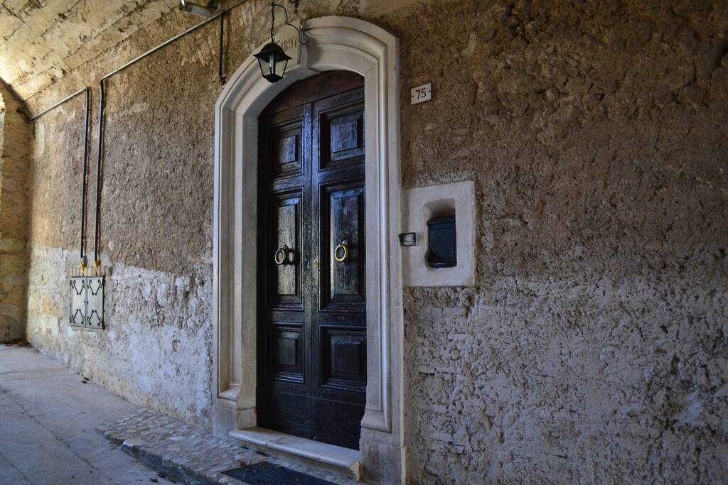 L'ingresso