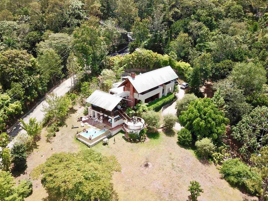 Quintas del Bosque, hermosa vista, piscina privada - Casas de campo en