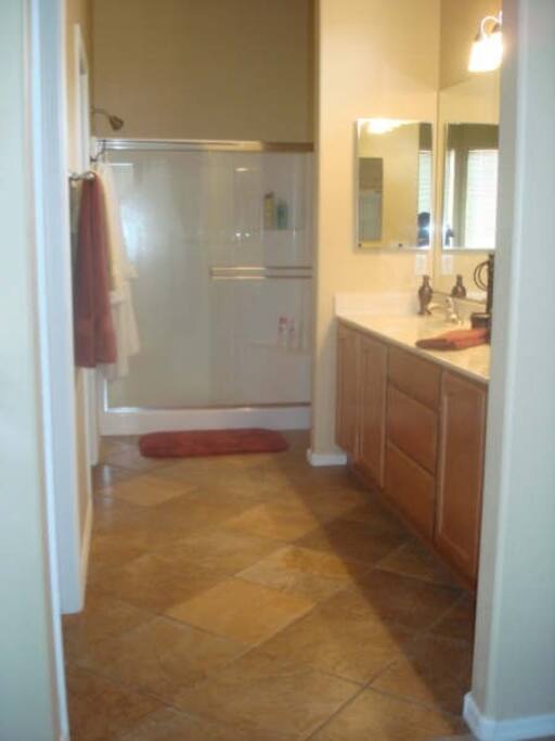 Master bath (Jack & Jill sinks)