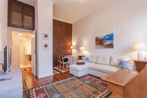 Top Airbnb: Cozy apartment downtown Porto em União Das Freguesias De Cedofeita, Santo Ildefonso, Sé, Miragaia, São Nicolau E Vitória