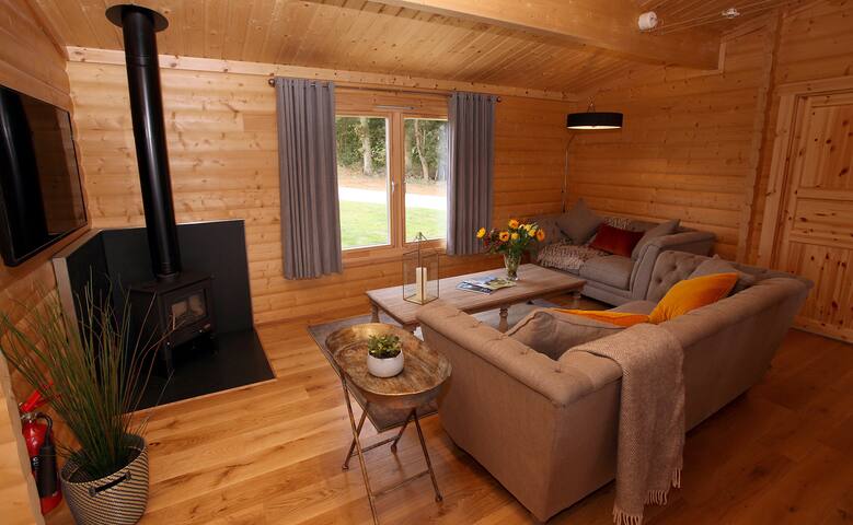 Trinity Luxury Lodge In A Stunning Lake Location Cabins For