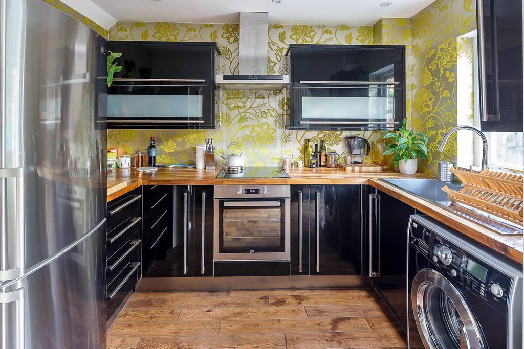 Well equipped kitchen