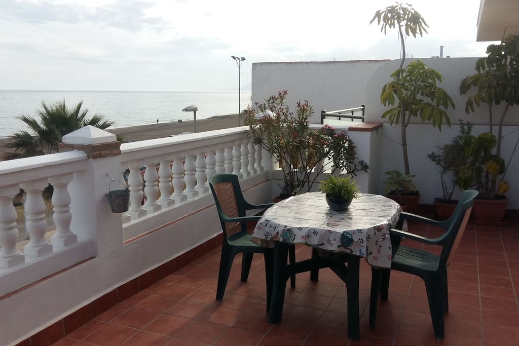 Mesa de la terraza.