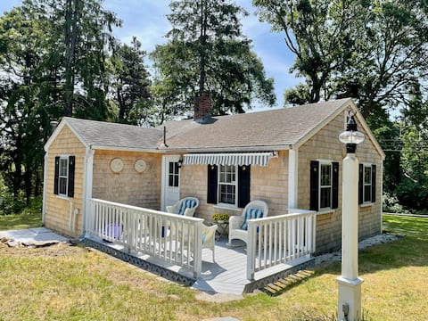 SeaShell Cottage ★Bass River★Beach★Bike★ Fish★Golf